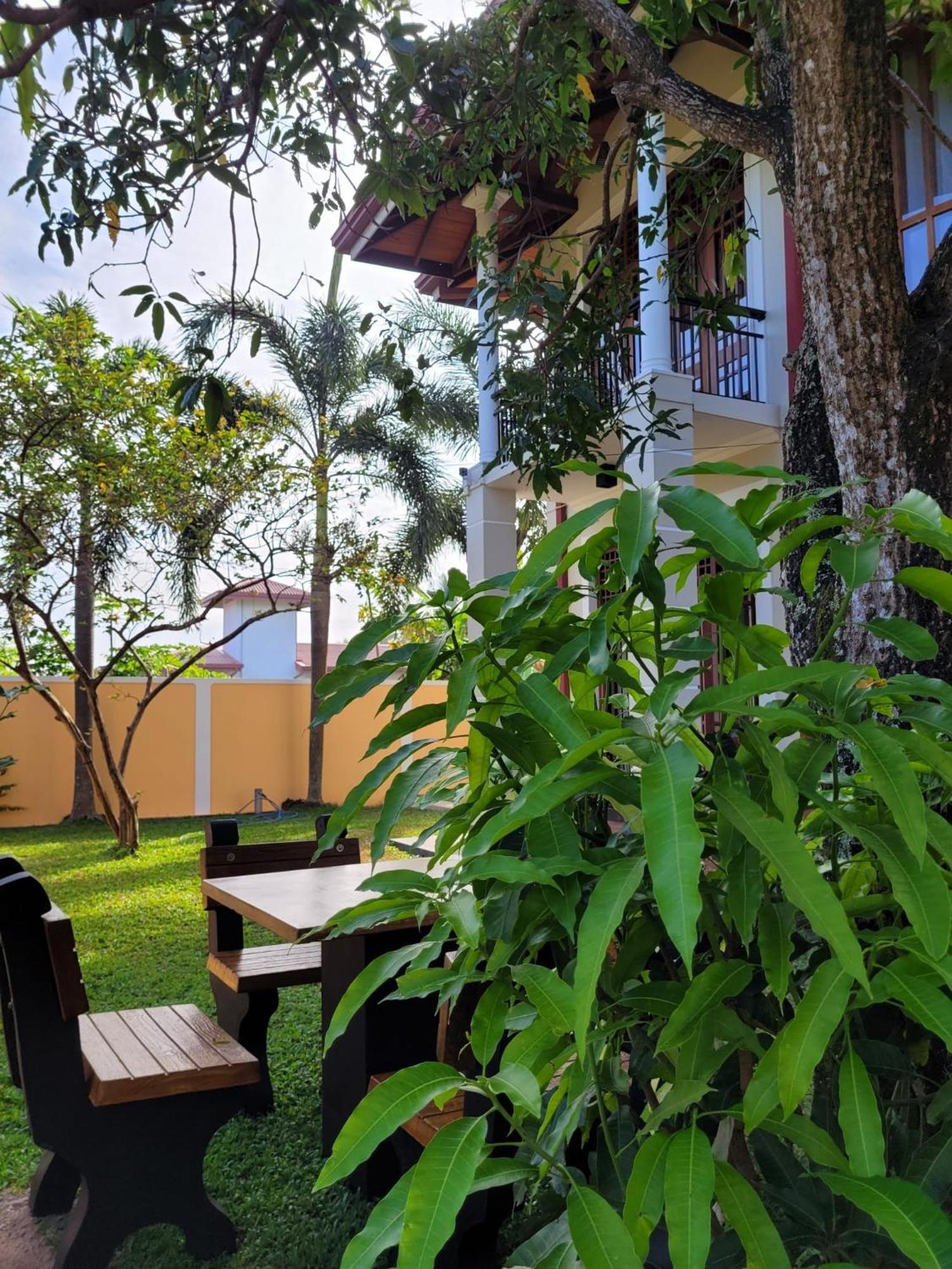 Bigcity Villa - Airport Transit Hotel Katunayaka Luaran gambar