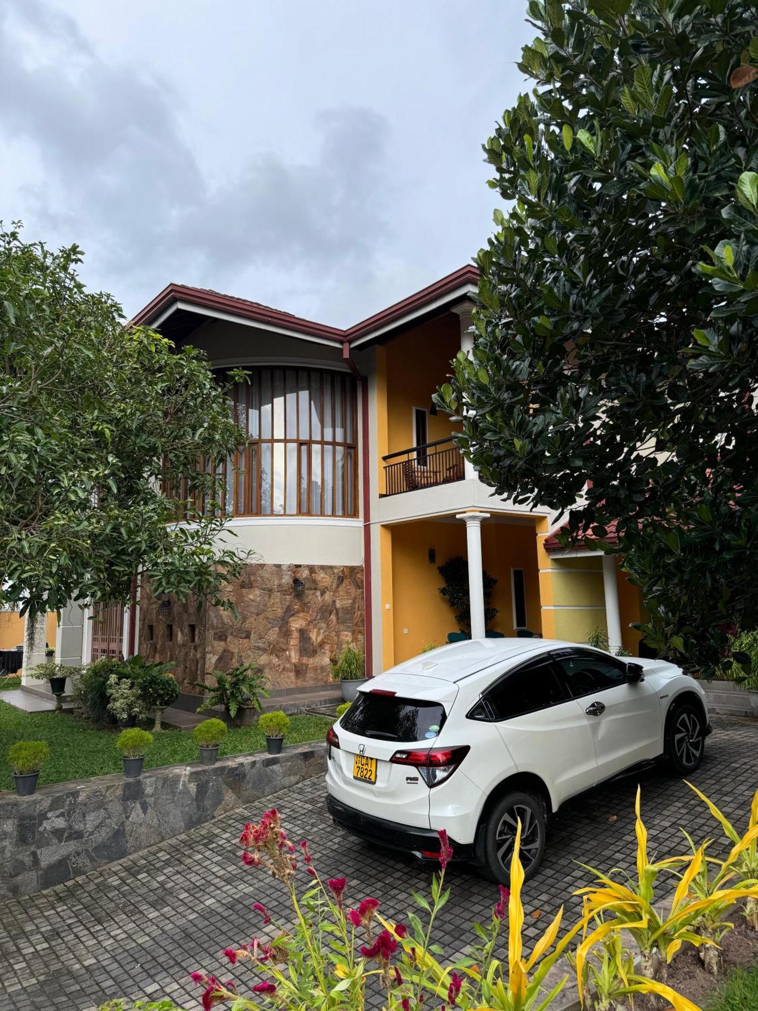Bigcity Villa - Airport Transit Hotel Katunayaka Luaran gambar