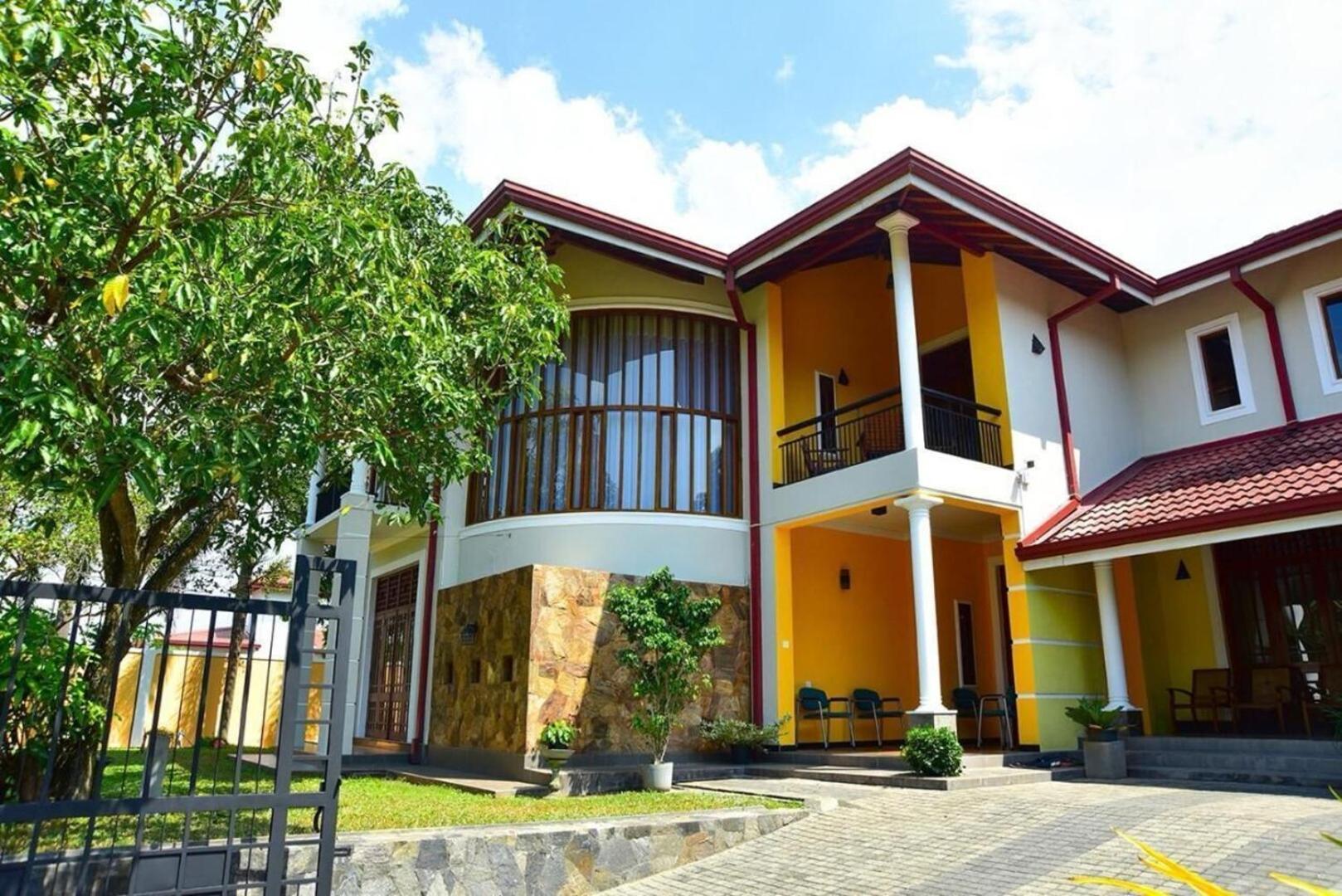 Bigcity Villa - Airport Transit Hotel Katunayaka Luaran gambar